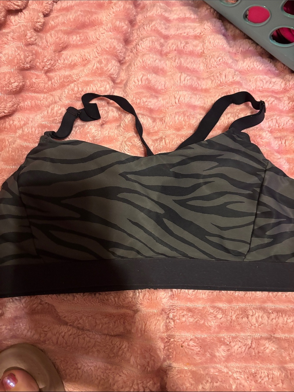 Sports bra size L tiger stripe black and gray